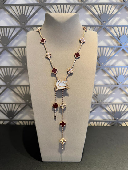 [Luna Brilliance]CLOVER 20 MOTIFS LASER CARNELIAN NECKLACE