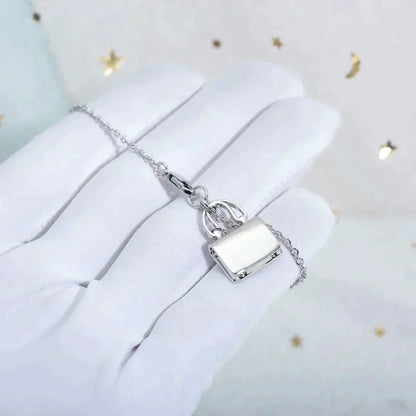 [Luna Brilliance]AMULETTE PEDANT SILVER NECKLACE