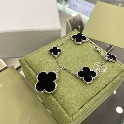 [Luna Brilliance]CLOVER 5 MOTIFS SIVLER ONYX BRACELET