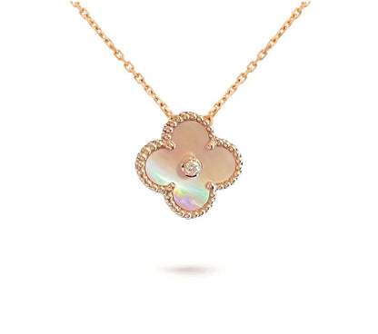 [Luna Brilliance]CLOVER 15MM CHRISTMAS LIMITED EDITION SINGLE FLOWER NECKLACE