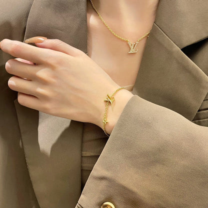 [Luna Brilliance]LOGO STAR MOTIF GOLD BRACELET
