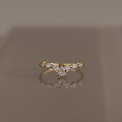 Pear Diamond Curve Ring